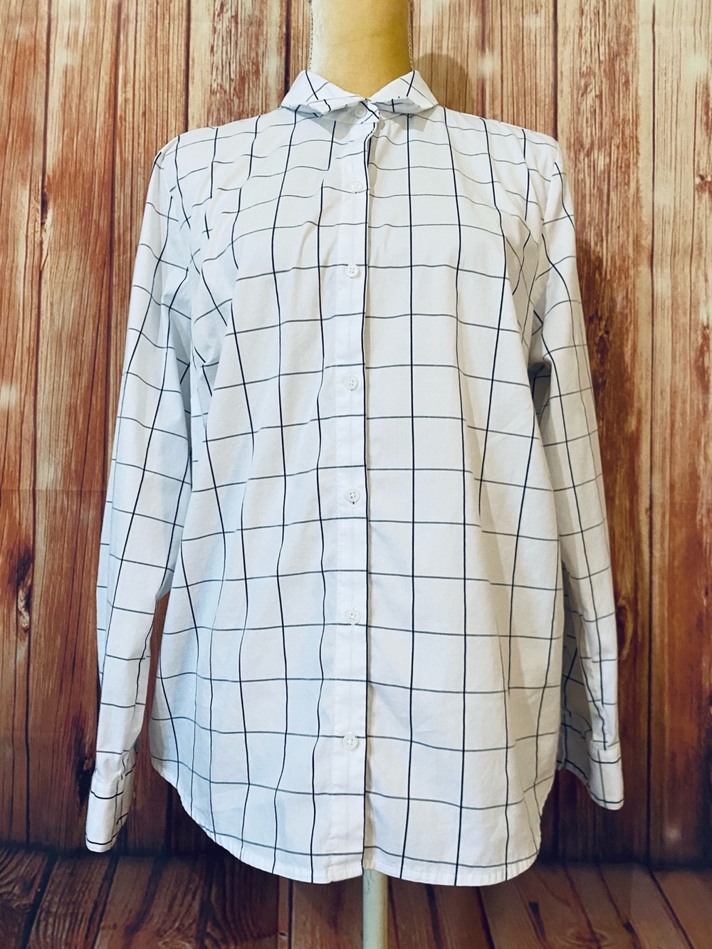 Women’s XL Blouse Apt 9 White Black Checkered Long Sleeves Button Down Soft
